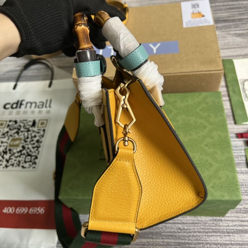 Gvc*1 tote bags